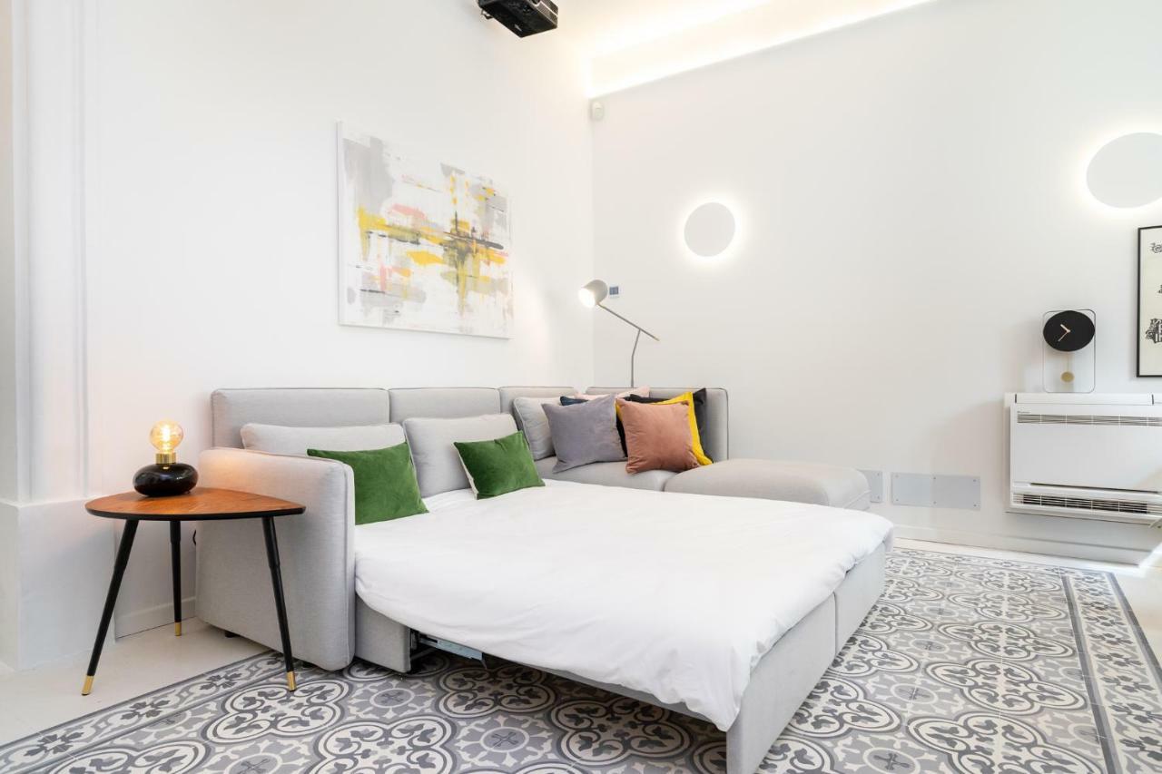 Case de vacanță Amazing Art Deco 150m To Sea With Daily Housekeeping Sliema